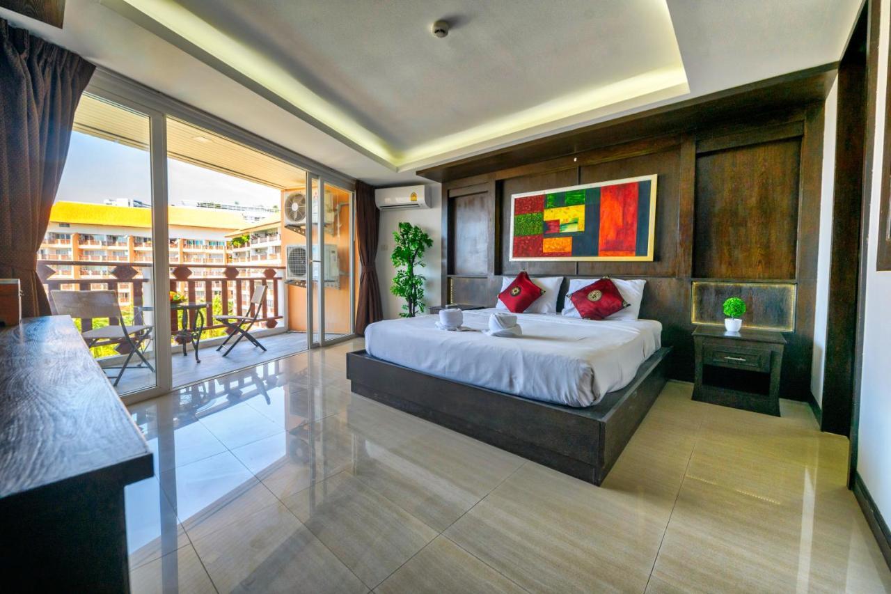 Royal Hill And Condotel Pattaya