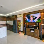 Royal Hill And Spa Condotel